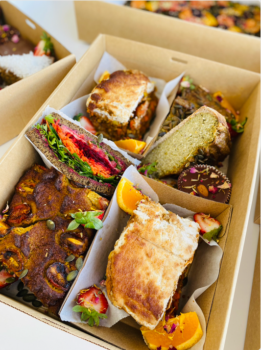 SAVOURY MEAL PLATTER BOX 6-8 people