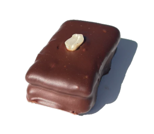 SNICKERS BISCUIT
